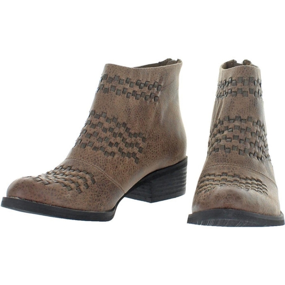 NIB NOT RATED | $60 Western Ankle Bootie - Picture 5 of 8